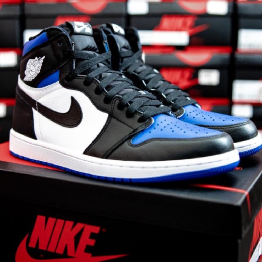 OG RETRO 1 High ROYAL BLUE BLACK TOE size 4Y (6Wmns)